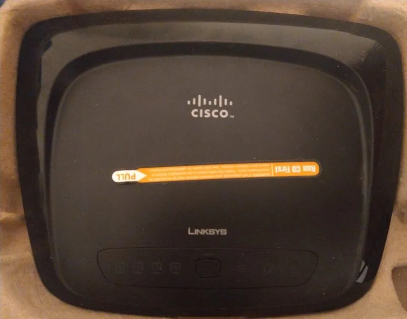Маршрутизатор CISCO Linksys WRT54G2 V1 54 Mbps 4-Port 10/100 Wireless G Router — фото лота 3