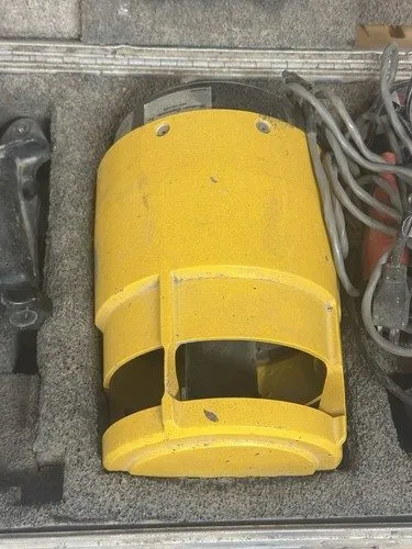Нивелир AGL EAGL-2 Rotary Electronic Laser Level w/ Case — фото лота 2