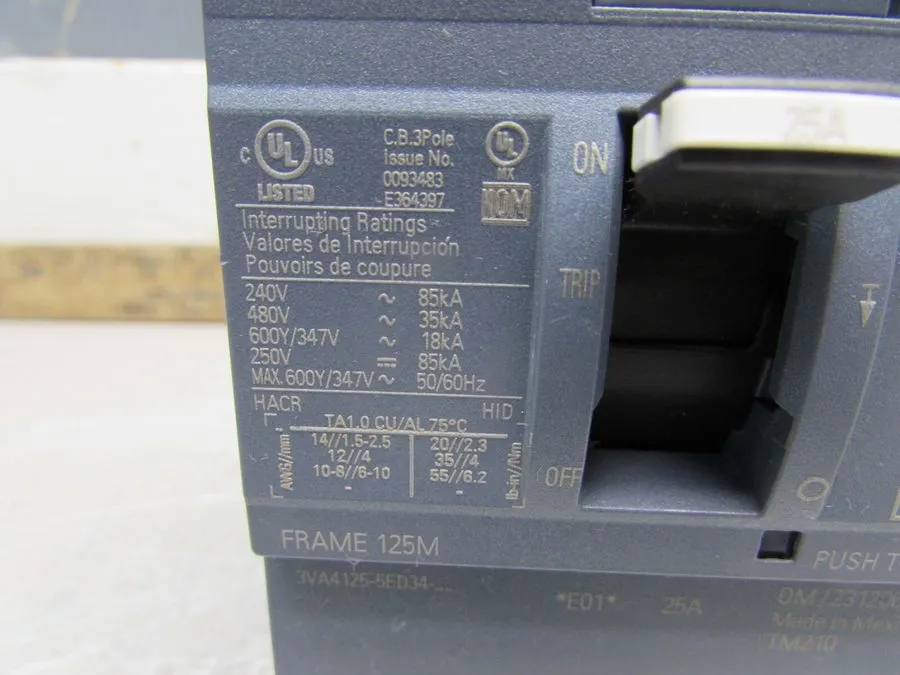 Автоматический выключатель 3VA4125-5ed34-0AA0 SIEMENS 3 POLE 25 AMP BOLT-ON CIRC