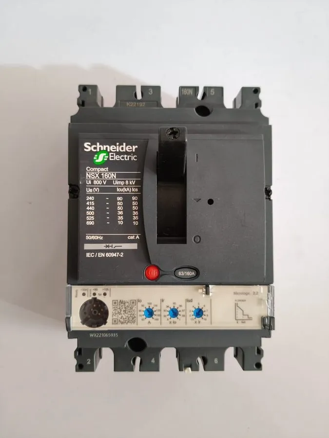 Автоматический выключатель SCHNEIDER ELECTRIC NSX160N CIRCUIT BREAKER 160A 3 POL