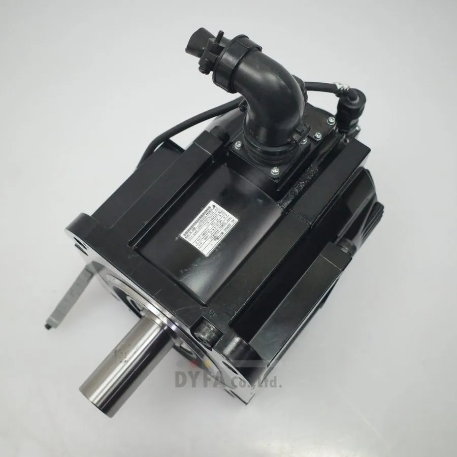 Серводвигатель YASKAWA SGMGV-44A3A2C 4.4KW AC SERVO UTTAH-B20FL MOT-I-3354=8C52