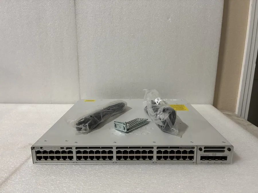 Коммутатор Cisco C9300-48P-A Cisco Catalyst 9300 48-port PoE+ 437W