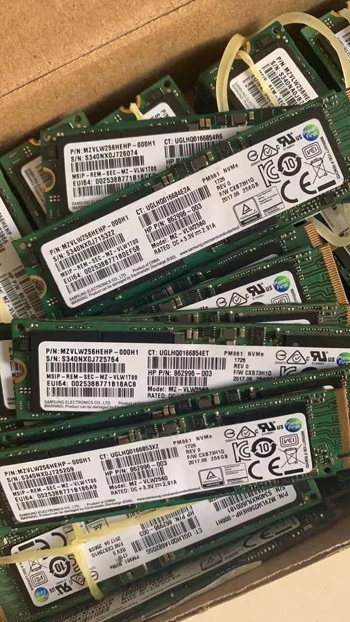Samsung PM961 256GB NVME M.2 2280 SSD