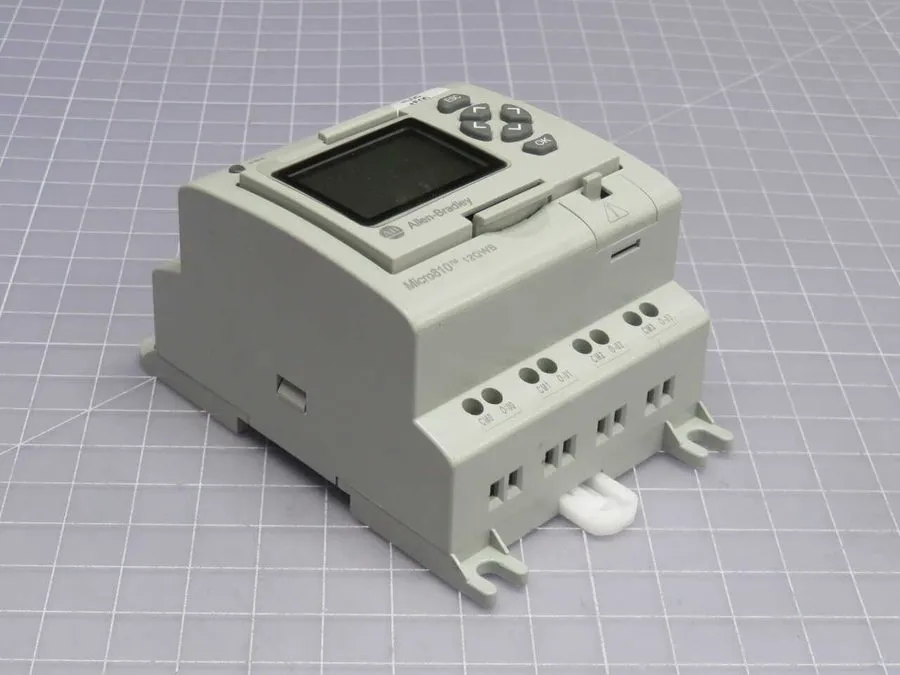 ПЛК 253249 Allen-Bradley 2080-LC10-12QWB Micro810 Controller; 12-24VDC