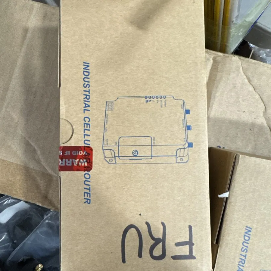 Маршрутизатор INDUSTRIAL CELLULAR LTE ROUTER WITH DUAL SIM PAYCOMPLETE 5006597-U — фото лота 2