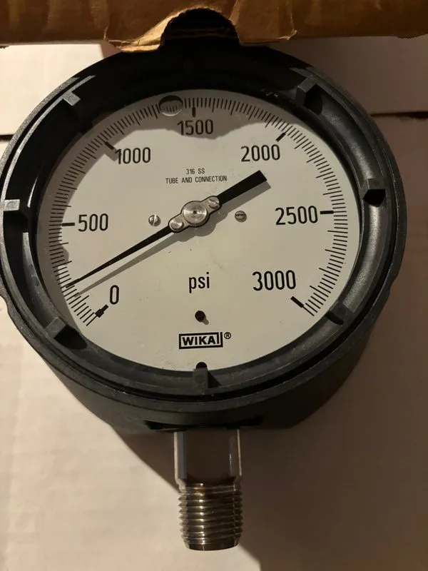 Трубопроводная арматура Wika 9834583 232.34 Pressure Gauge 4-1/2in 1/4in Npt 0-1 — фото лота 1