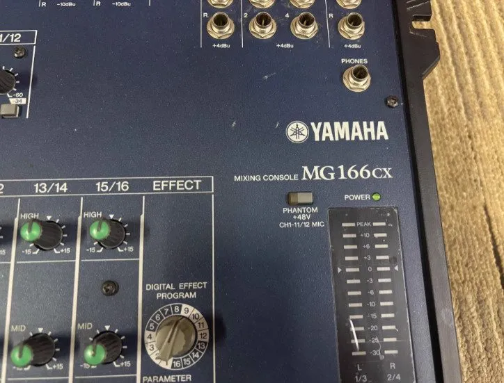 Микшерный пульт Yamaha MG166CX 16 Channel Mixing Console