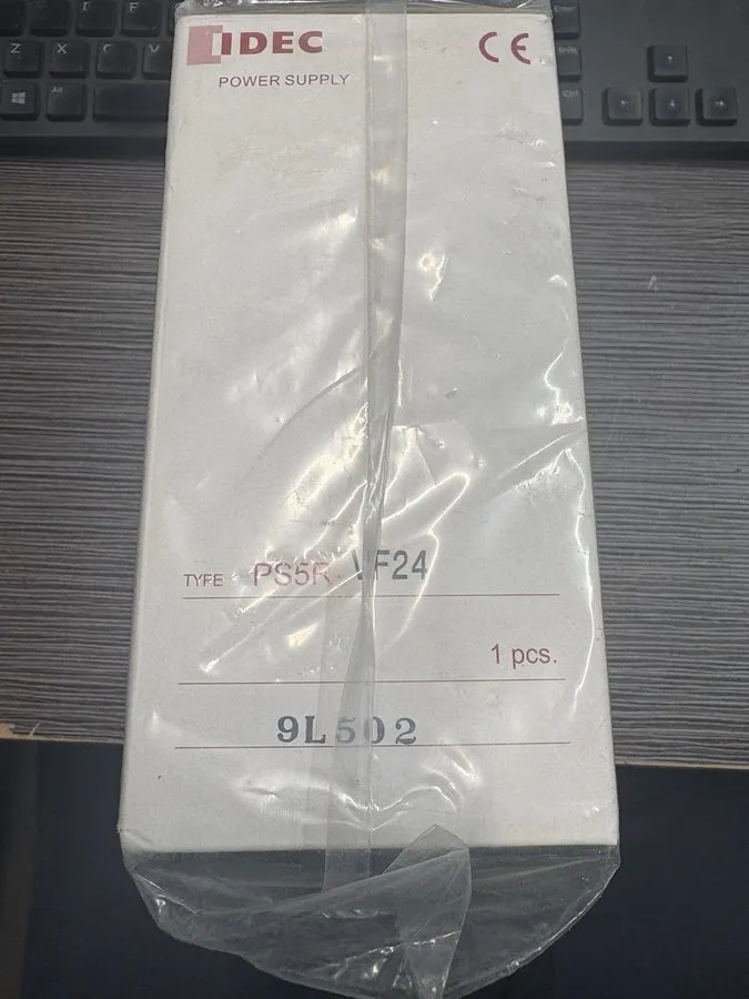 Блок питания IDEC PS5R-VF24 120W 24VDC 5A DIN Rail Power Supply Universal Input — фото лота 1