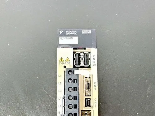 Сервопривод Yaskawa SGDV-1R6A11A Servopack AC Servo Drive