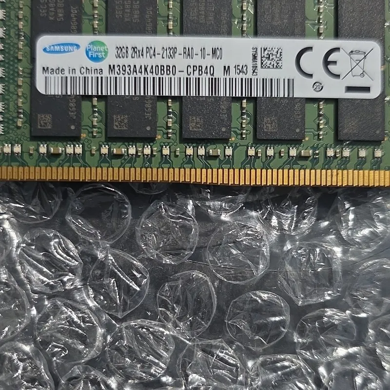 Модуль памяти Samsung 32GB PC4-2133P 2Rx4 DDR4-2133 ECC RDIMM Server RAM M393A4K — фото лота 1