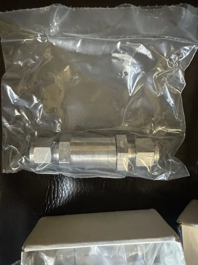 Клапан Swagelok SS-6C-TR-1 Check Valve w/ Tef O-ring