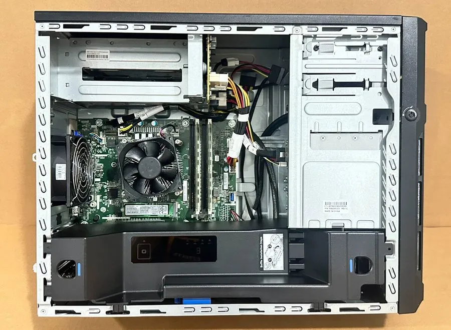 Сервер HP ProLiant ML30 G10 Tower Sever 8X2.5"/800W PSU/2xE-2314 CPU 4C/16G RAM/