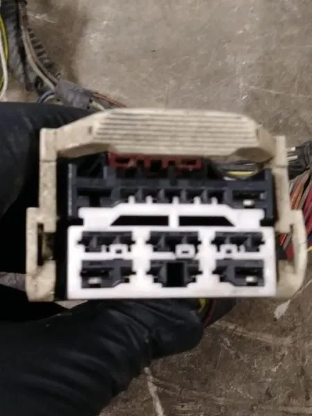 Жгут проводов 06 Dodge Ram Cummins Mopar Headlamp to Dash Wiring Harness P/N 560