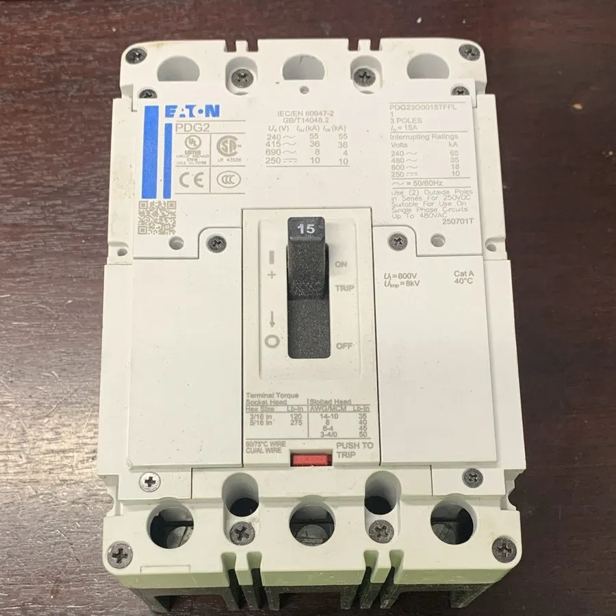 Автоматический выключатель Eaton PDG2 PDG23G0015TFFL Circuit Breaker 15A 3-Pole 