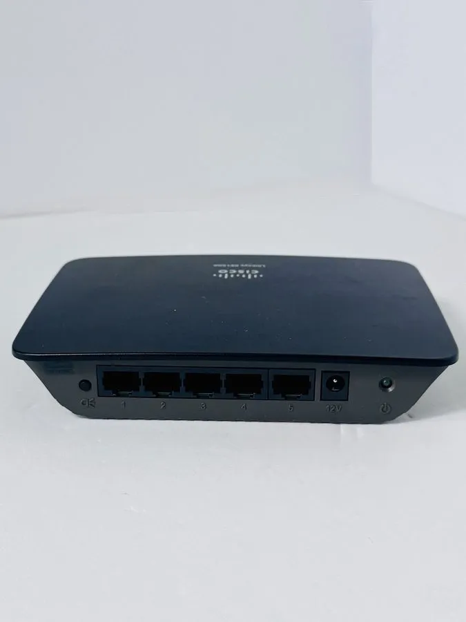 Коммутатор Linksys (SE1500) 5-Port-Ports External Ethernet Switch — фото лота 2