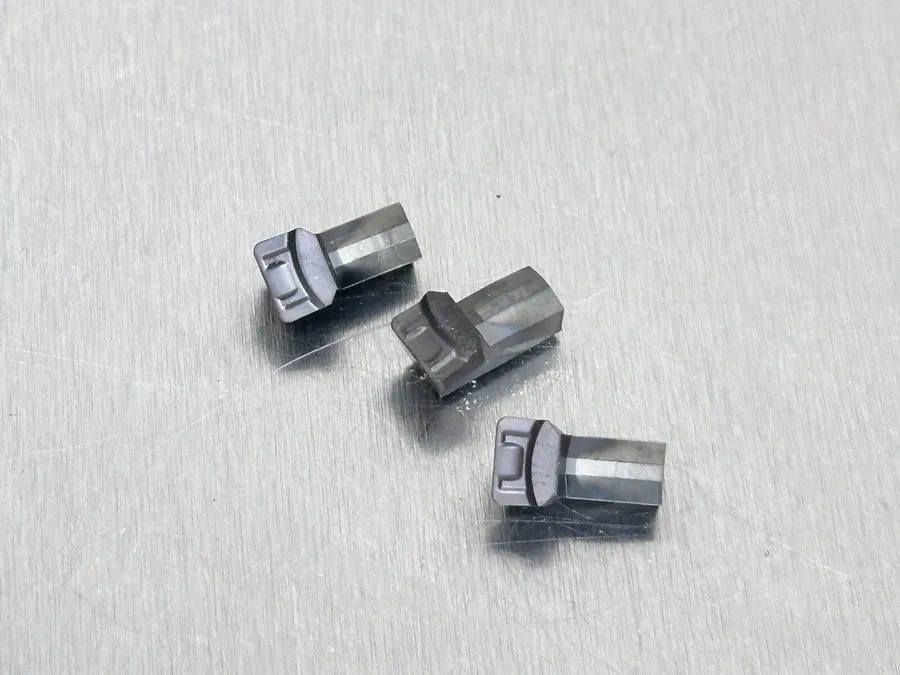 Режущий инструмент Kennametal A3G250I06P2DF G8EB Grooving Carbide Insert