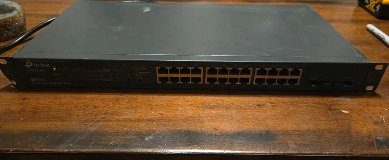 Коммутатор TP-Link T1600G-28PS JetStream 24-port Gigabit smart PoE+ Switch