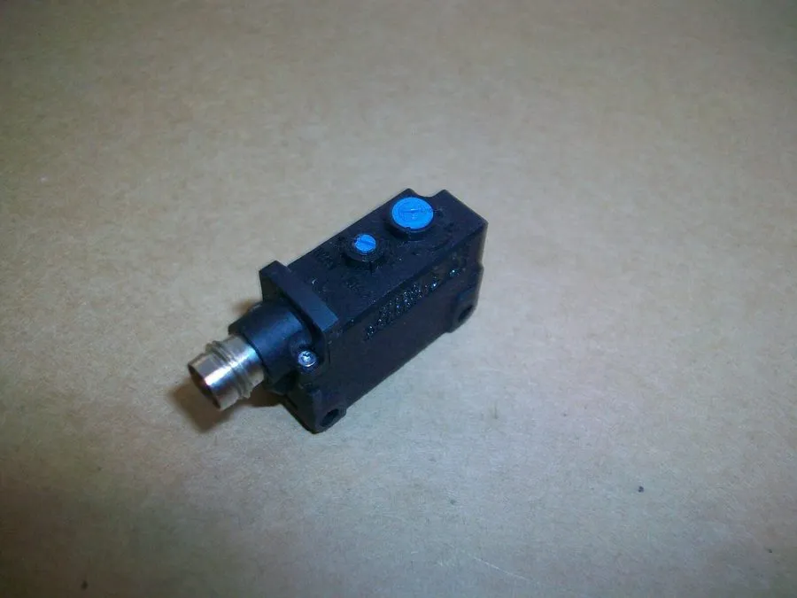 Фотоэлектрический датчик Keyence PZ-G41CN Photoelectric Sensor 10-30vdc