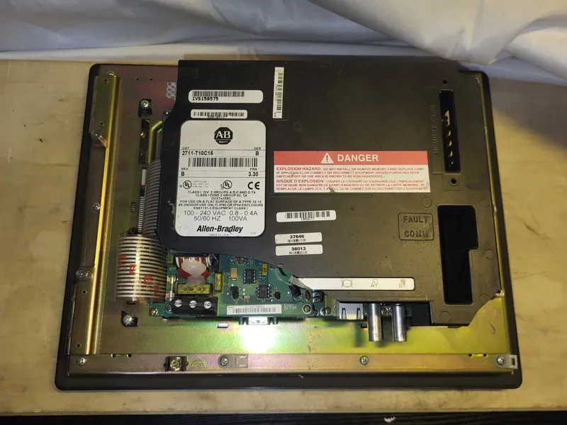 Панель оператора Allen-Bradley 2711-T10C15X PanelView 1000 Series-B Operator Int