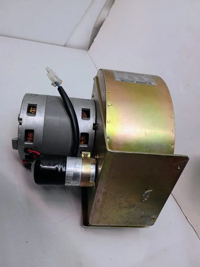 Вентилятор Sanyo Denki B90L-0580-0010A Blower Motor 200V Phase 1 50/60Hz Centrif — фото лота 2