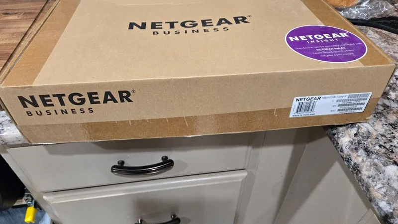 Коммутатор Netgear MS510TXM 8-Port 10G SFP Ethernet Smart Managed Pro Switch Mul