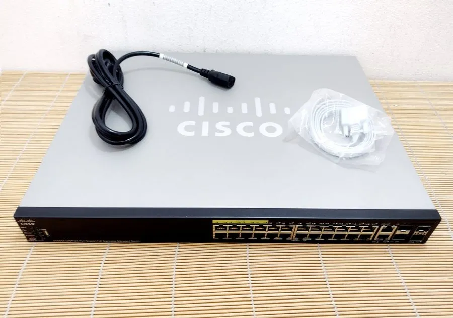 Коммутатор Cisco SG550X-24MP-K9 24-Port Gigabit Managed Switch 2x SFP+ PoE 382W