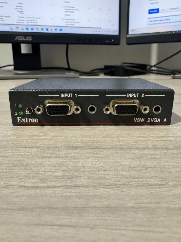 Видеокоммутатор Extron VSW 2VGA A 60-758-01 Two Input Stereo Audio Switcher