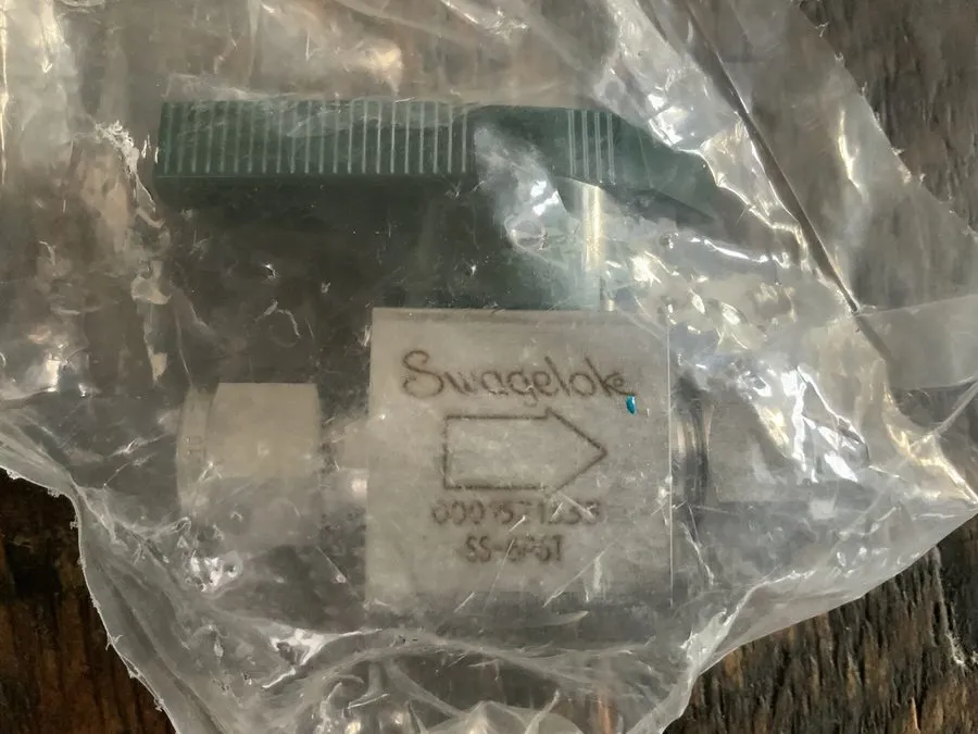 Клапан Swagelok SS-6P6T Valve