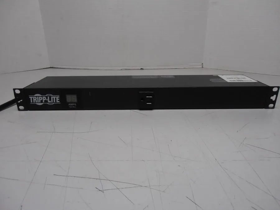 Блок розеток PDU Tripp Lite PDUMH15 1.4kW Metered PDU 120V 13 Outlets 5-15R 5-15