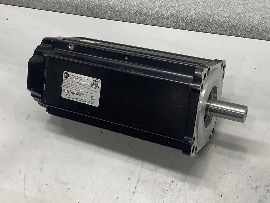 Серводвигатель Allen Bradley VPL-B1653C-PK14AA Kinetix VP Low Inertia Servo Moto