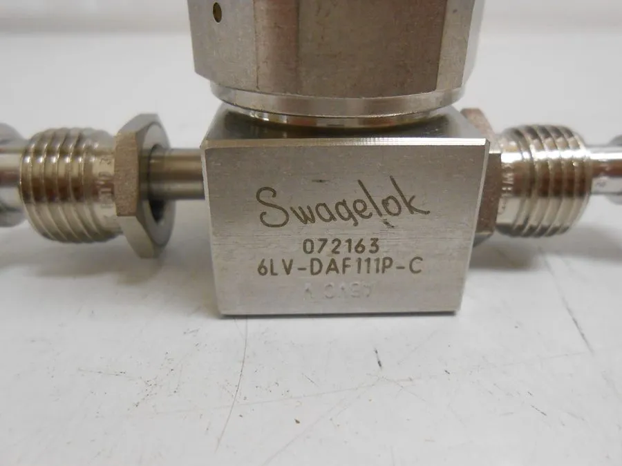 Клапан 15162 SWAGELOK DIAPHRAGM SEALED VALVE 1/4" TBW 6LV-DAF111P-C