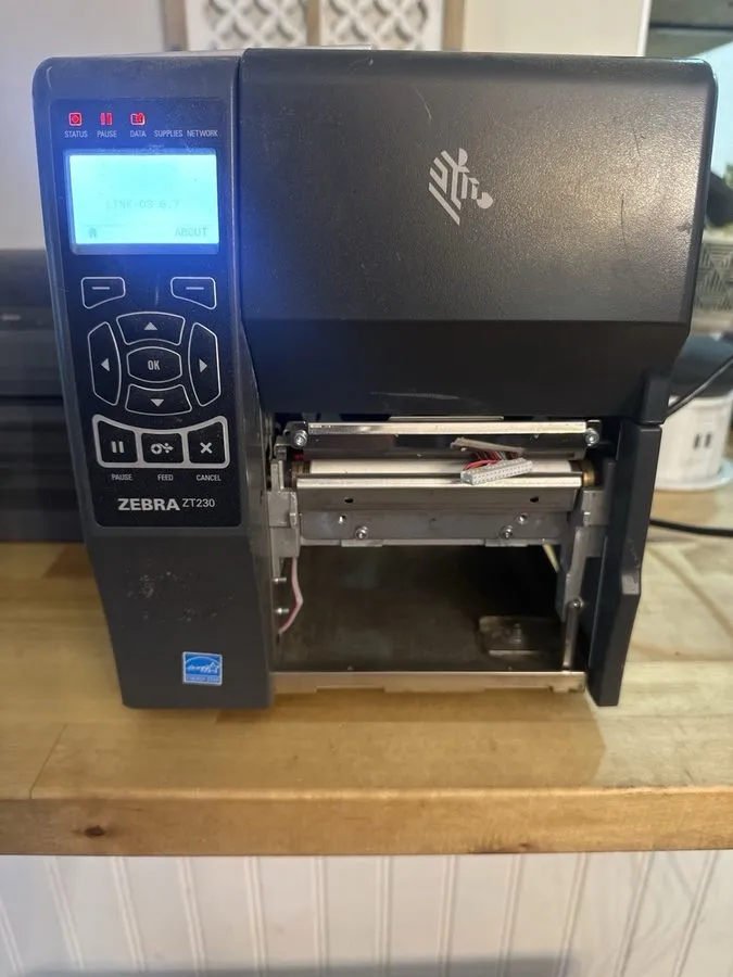 Принтер этикеток Zebra ZT230 ZT23042-D01200FZ Direct Thermal Label Printer Ether