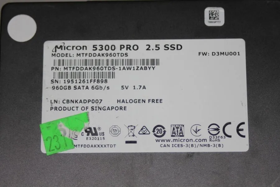 SSD-накопитель Dell Micron 960GB SATA 6Gb/s Enterprise SSD MTFDDAK960TDS DP/N 0C