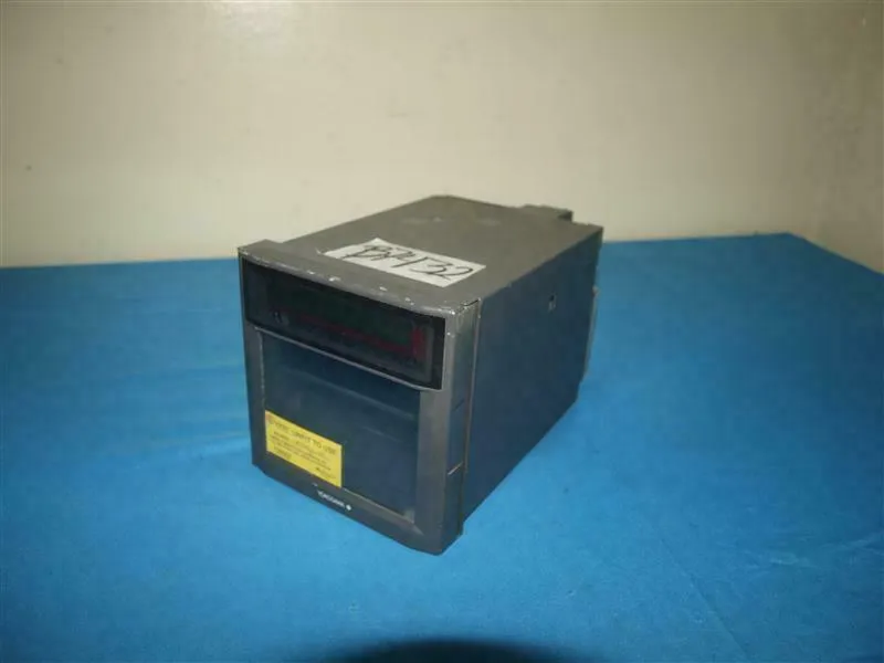 Датчик температуры Yokogawa 436000 UR1000 Temperature Chart Recorder 5E-38