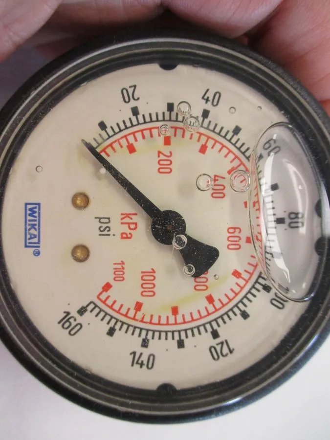 Трубопроводная арматура Wika 113.13.25.160.B Commercial Pressure Gauge, 0 To 160 — фото лота 1