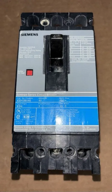 Автоматический выключатель Siemens Sentron ED43B040 Molded Case Circuit Breaker  — фото лота 1