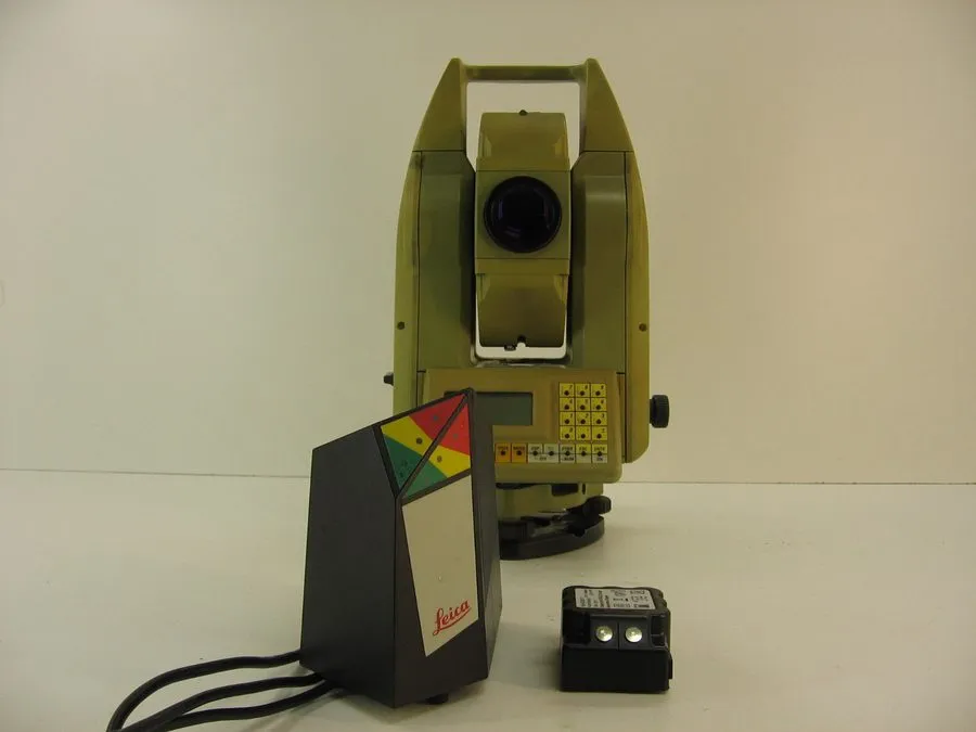 Тахеометр Leica TC805L 5" Total Station Calibrated & TC800 TC805
