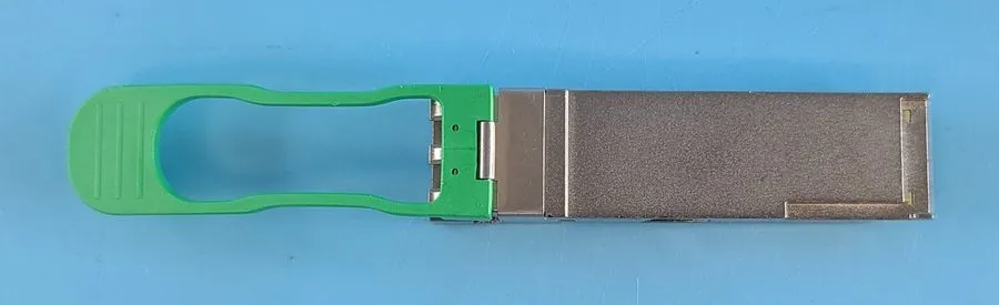 Трансивер Arista XVR-10163-20 QSFP-100G-CWDM4 QSFP28 1310nm 2km LC Transceiver