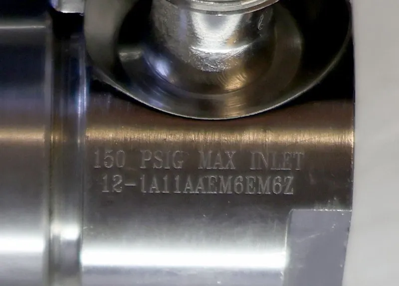 Клапан Tescom 12-1A11AAEM6EM6Z Miniature Pressure Regulator Valve — фото лота 2