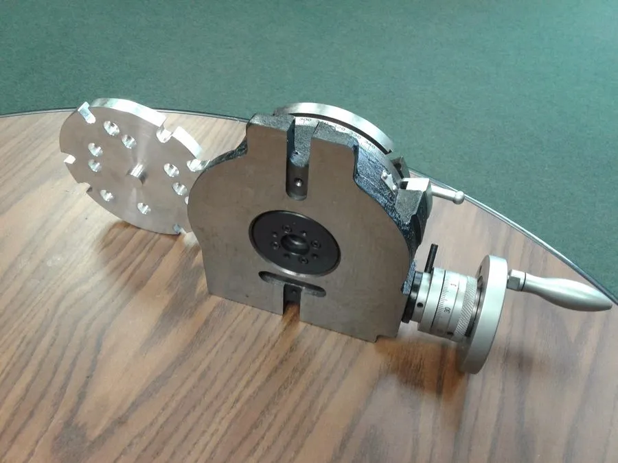 Поворотный стол 6" HORIZONTAL & VERTICAL ROTARY TABLE w. centering base adapter  — фото лота 1