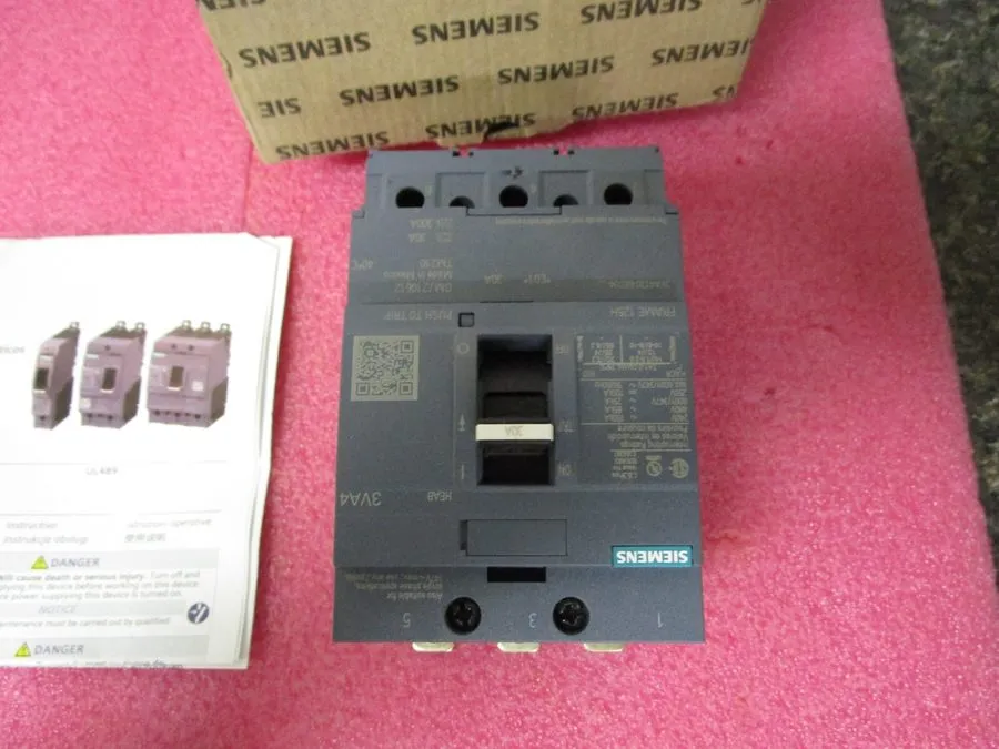 Автоматический выключатель 1 Siemens 3VA4130-6ED34-0AA0 480V 3-Pole Circuit Brea
