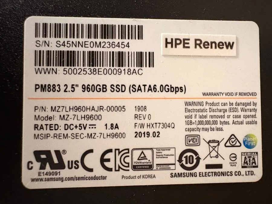 SSD-накопитель MZ-7LH9600 SAMSUNG PM883 960GB 2.5'' SATA 6.0Gbps MZ7LH960HAJR-00 — фото лота 1