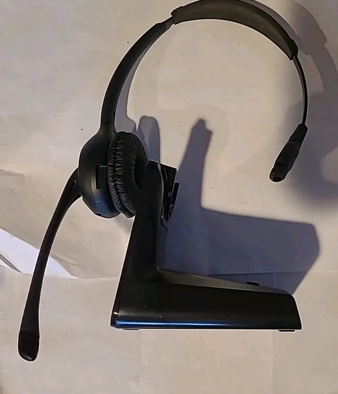 VoIP-шлюз Plantronics CS500XD Extreme Density Wireless Headset W/ Base Charger