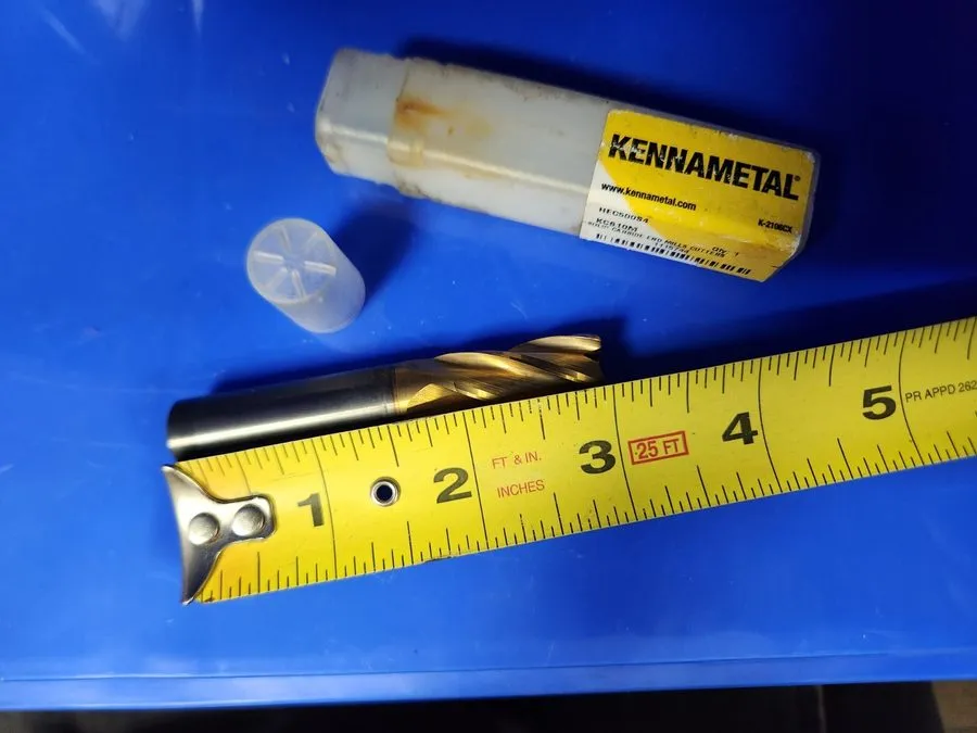 Режущий инструмент Kennametal HEC500S4 Carbide Square End Mill 9/16" x 1-1/4" Cu — фото лота 1