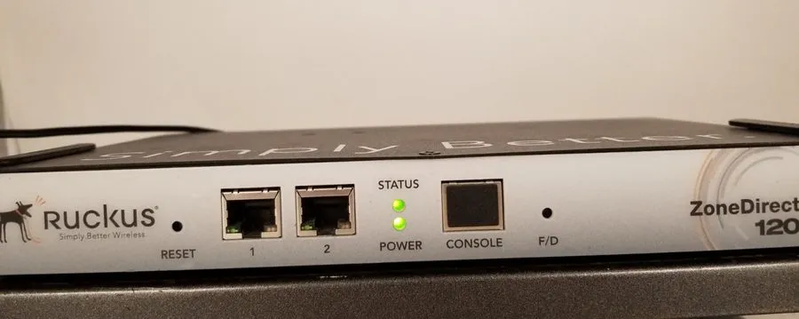 Точка доступа Wi-Fi Ruckus ZoneDirector 1200 ZD1200 Wireless LAN Controller 901-