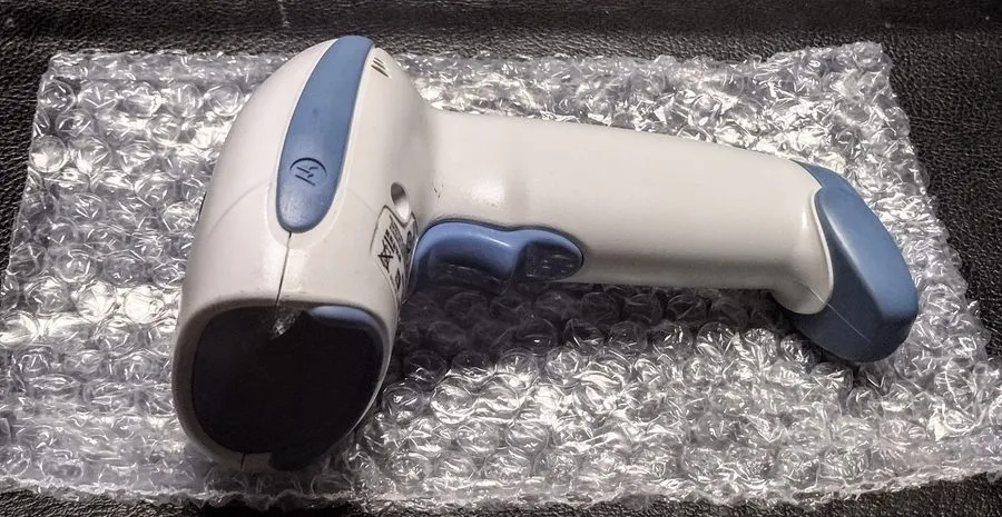 Сканер штрих-кода Motorola Zebra Symbol Barcode Scanner DS4208-HC0009BWR USB Bla