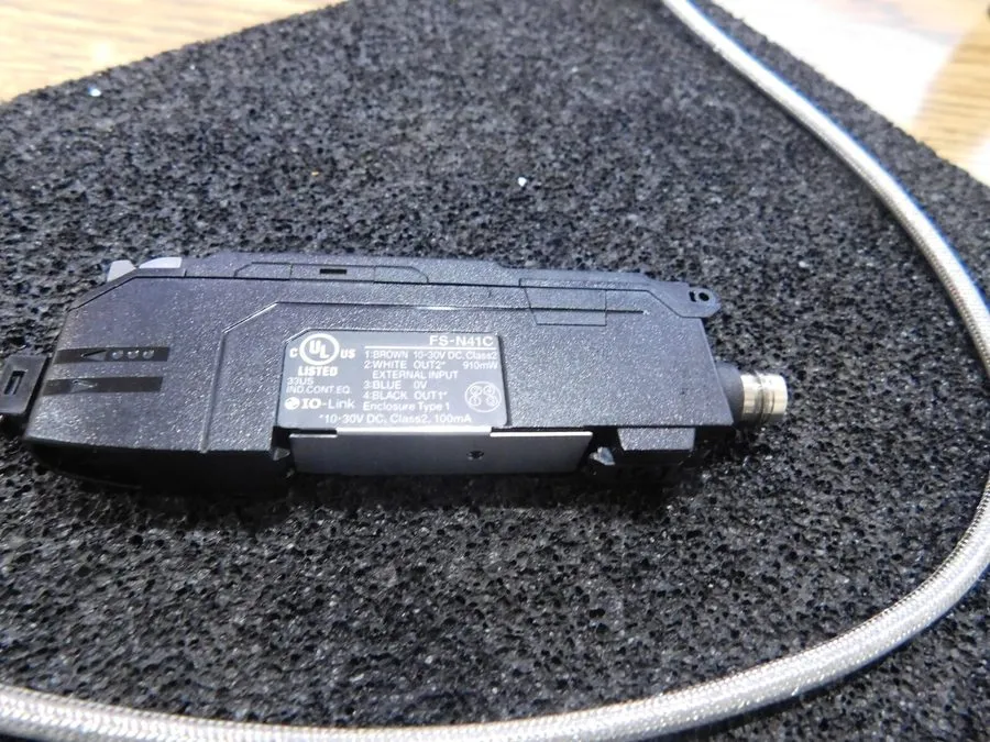 Датчик Keyence FS-N41C Fiber Sensor Amplifer