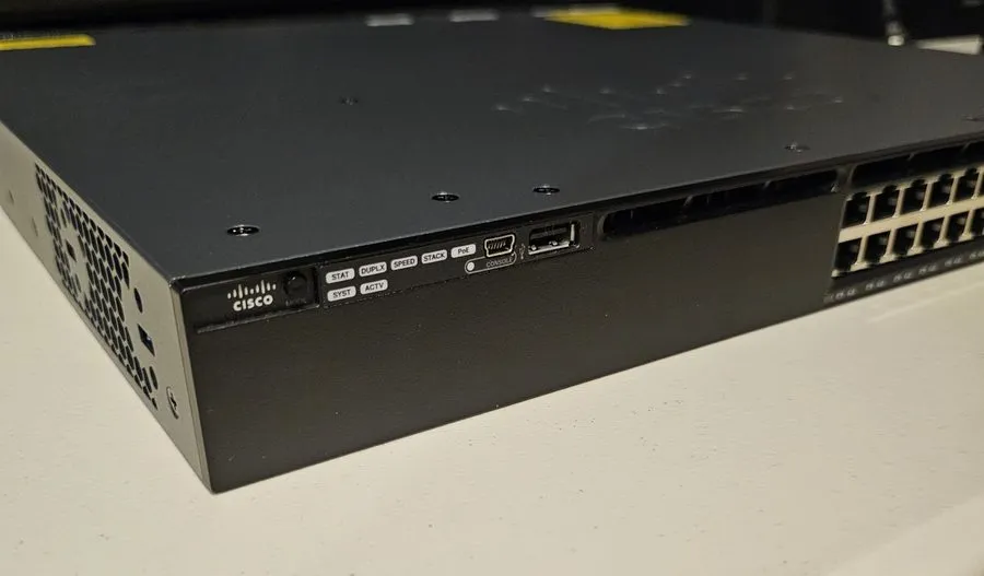 Коммутатор Cisco Catalyst 3650 24 Port PoE 4x1G Switch WS-C3650-24PS
