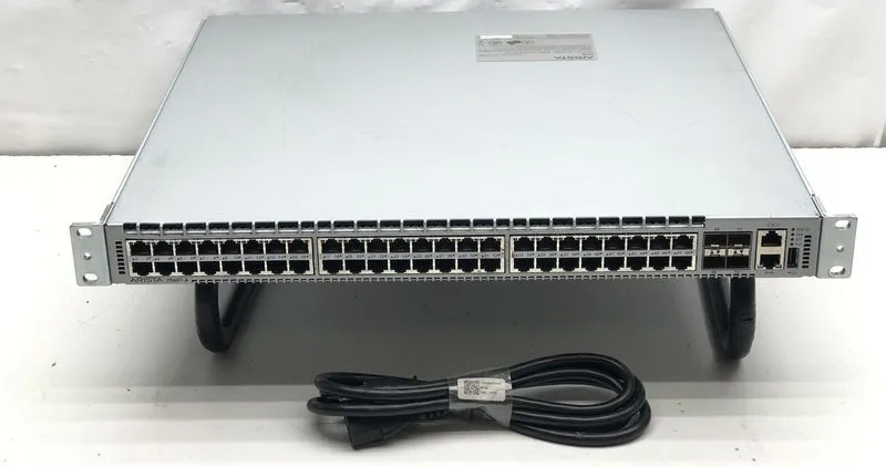 Коммутатор Arista DCS-7048T-A 48-Port 1GbE RJ-45 + 4x 10GB SFP+ Ethernet Switch — фото лота 1