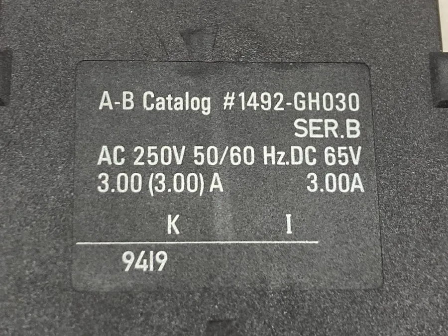 Клеммник Allen-Bradley 1492-GH030 Circuit Breakers 3A Ser B